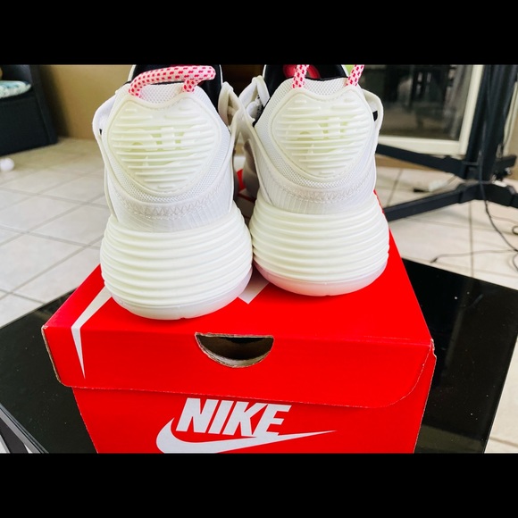 SOLD - Picture 4 of 8